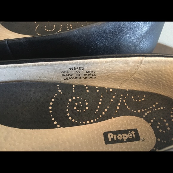 Propet Julia black flats, size 11. - Picture 5 of 6